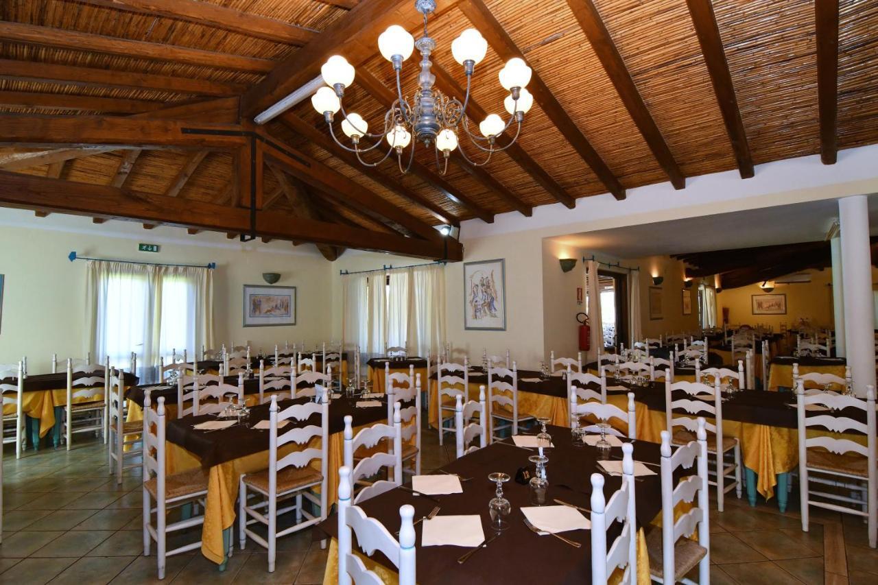 Li Suari Club Village San Teodoro  Extérieur photo